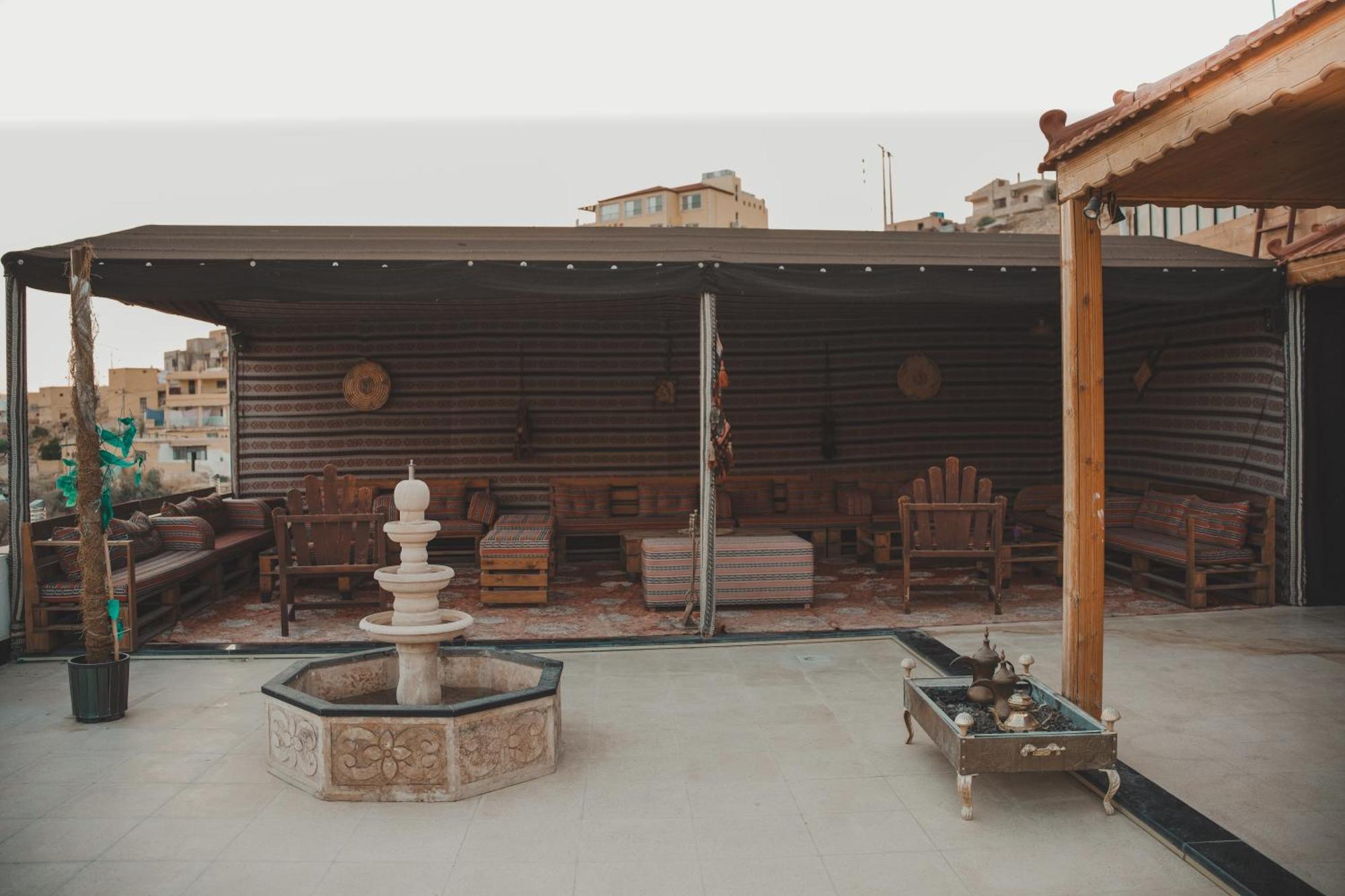 Petra Corner Hotel Zewnętrze zdjęcie
