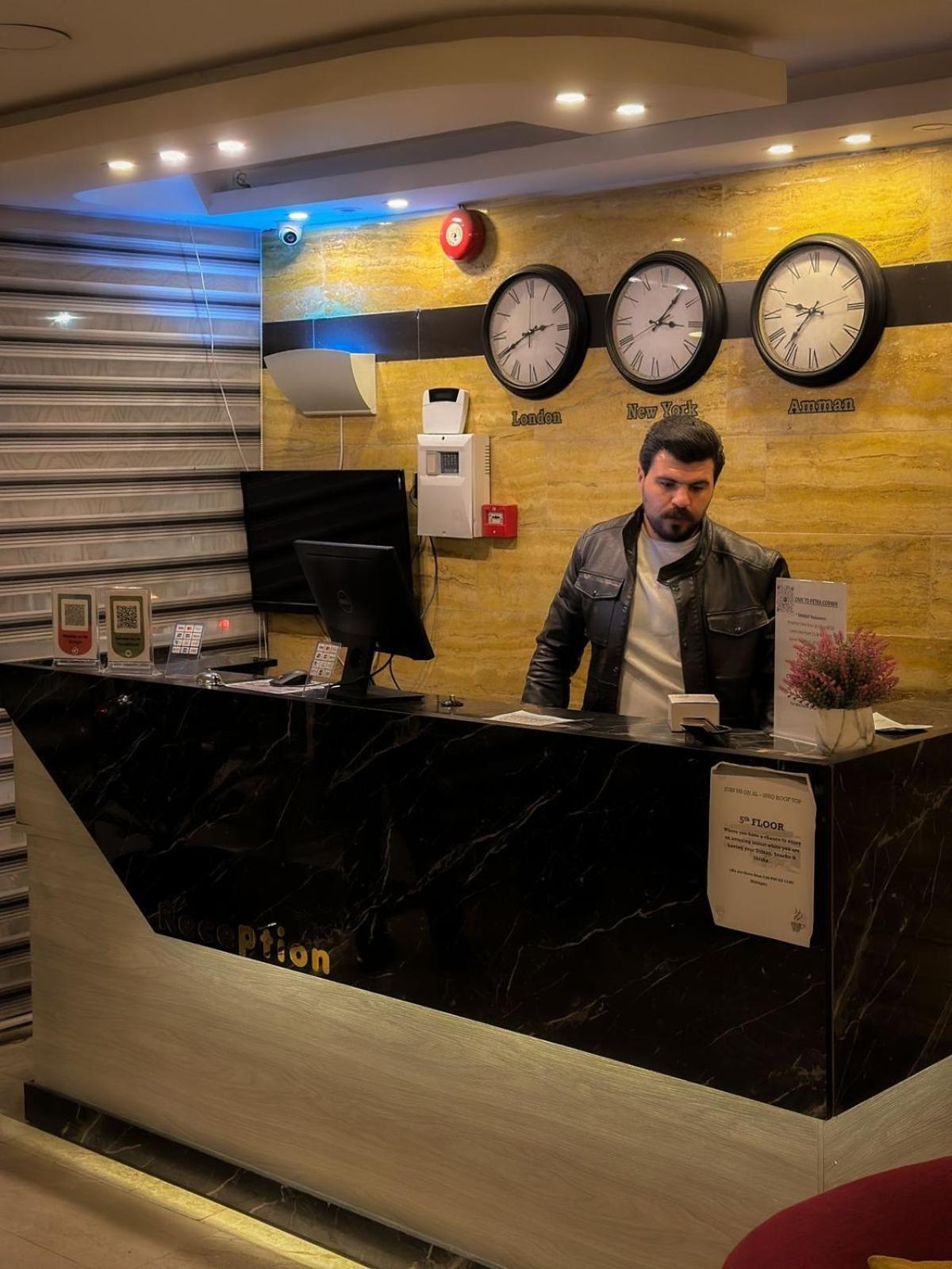 Petra Corner Hotel Zewnętrze zdjęcie