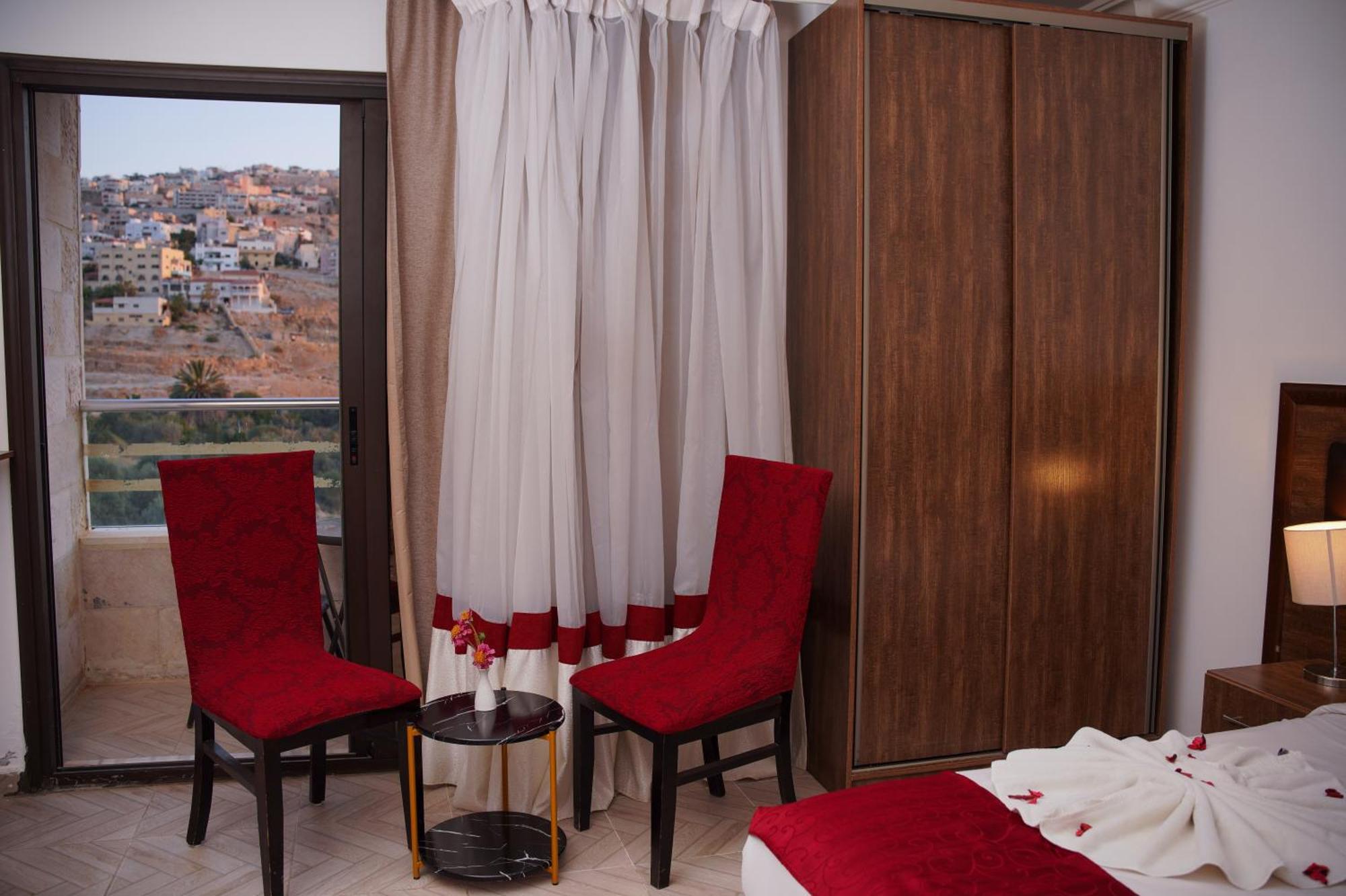 Petra Corner Hotel Zewnętrze zdjęcie