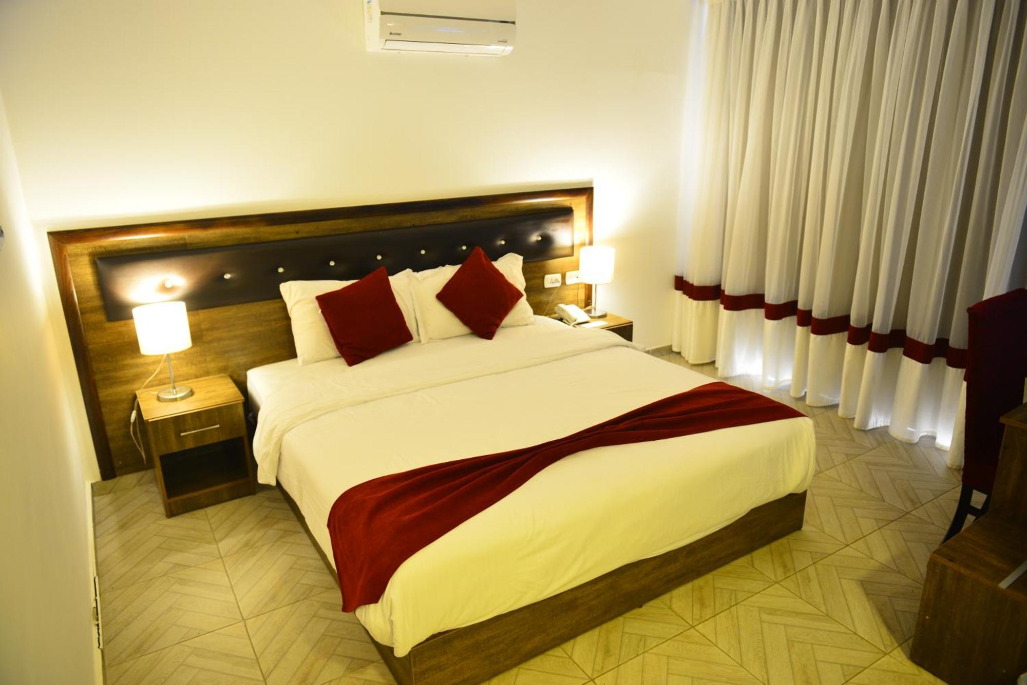 Petra Corner Hotel Zewnętrze zdjęcie