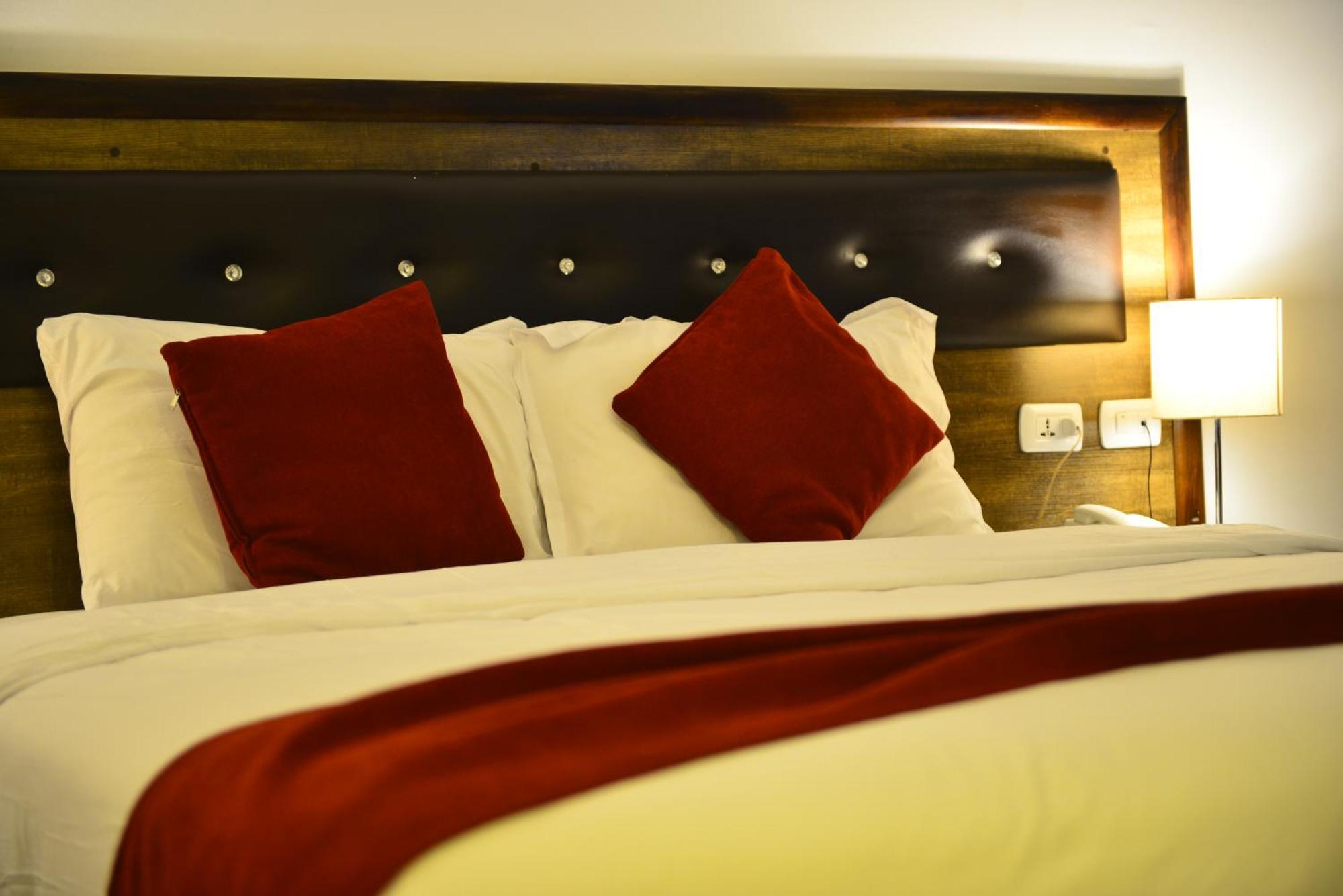 Petra Corner Hotel Zewnętrze zdjęcie