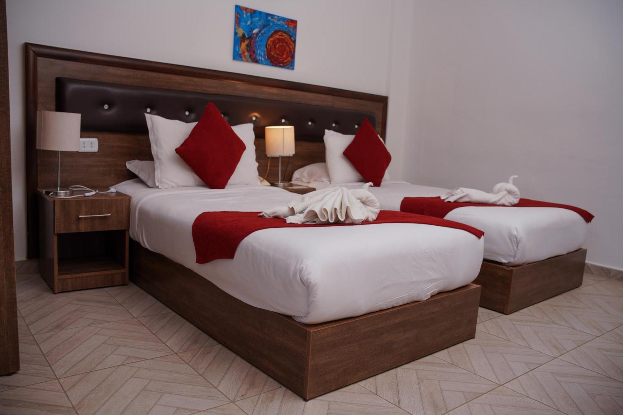Petra Corner Hotel Zewnętrze zdjęcie