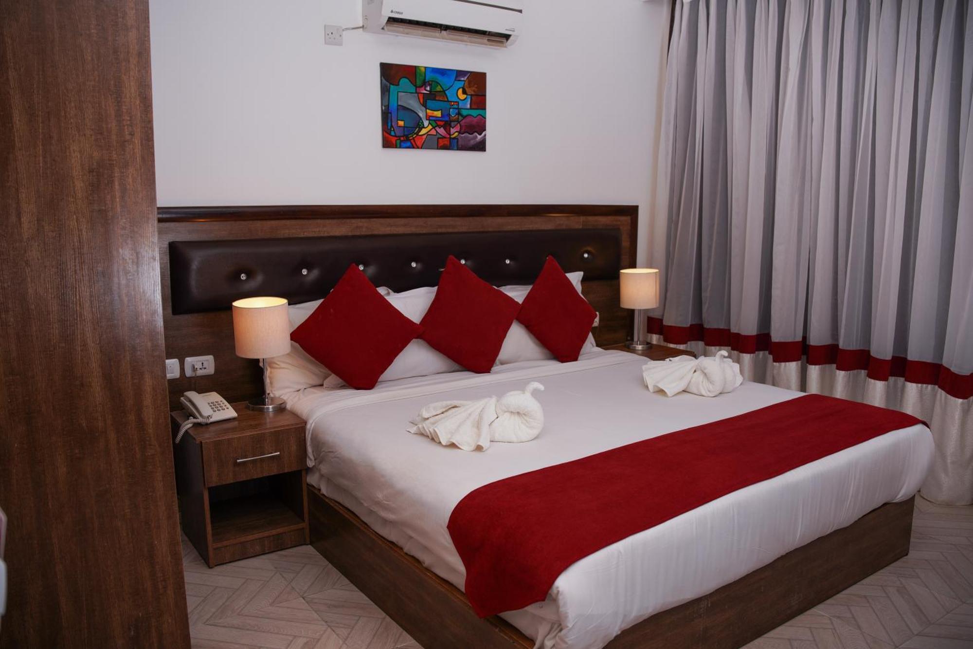 Petra Corner Hotel Zewnętrze zdjęcie