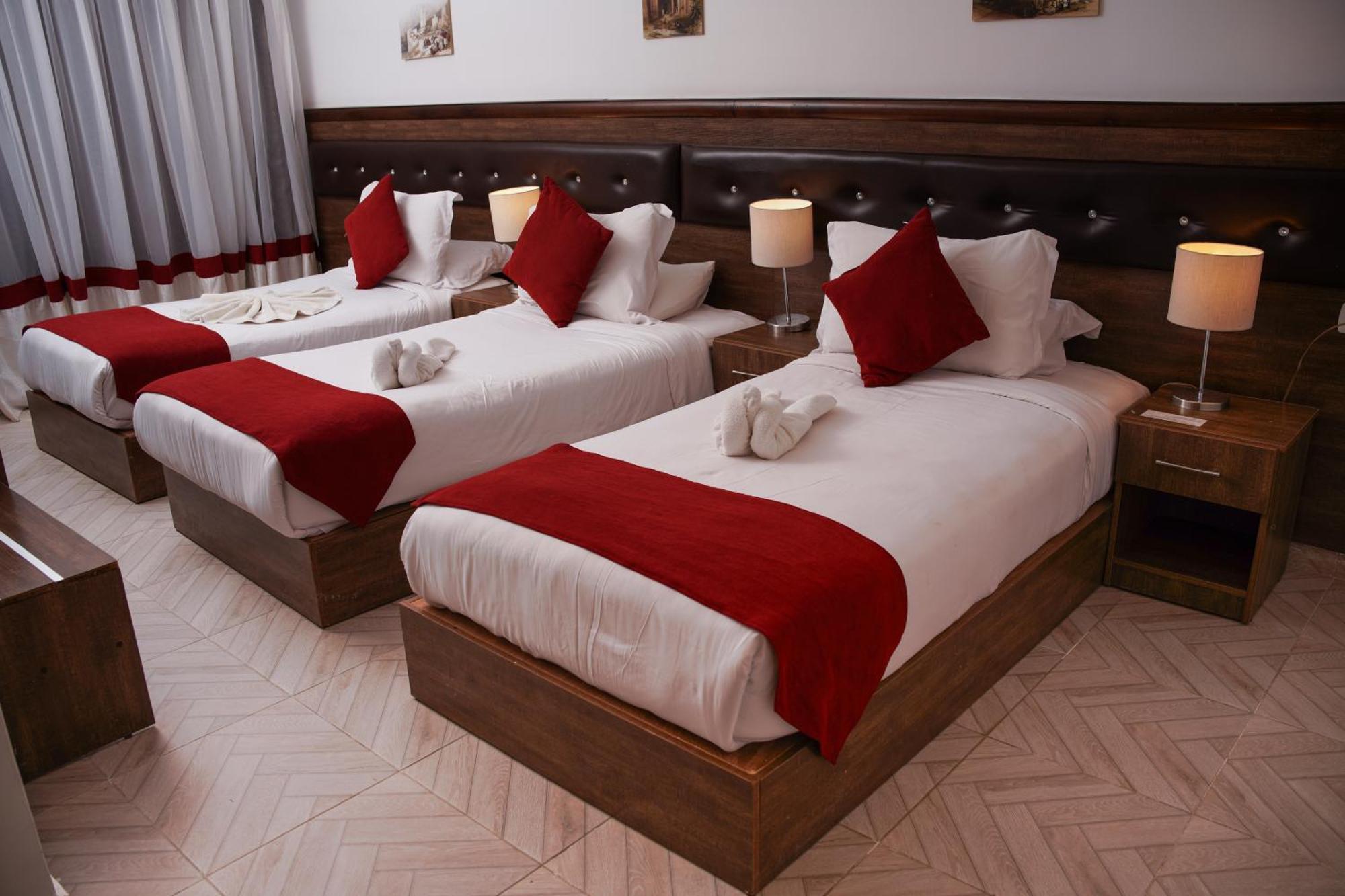 Petra Corner Hotel Zewnętrze zdjęcie